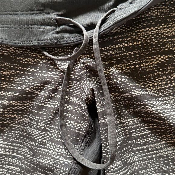 Lululemon T.H.E. Short *Linerless 9” All Court Texture White Black - Picture 8 of 15